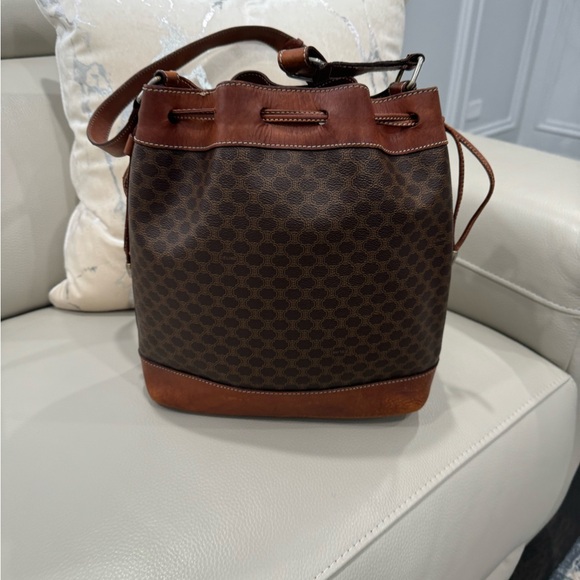 Celine bucket bag and wallet set.. - Picture 2 of 10